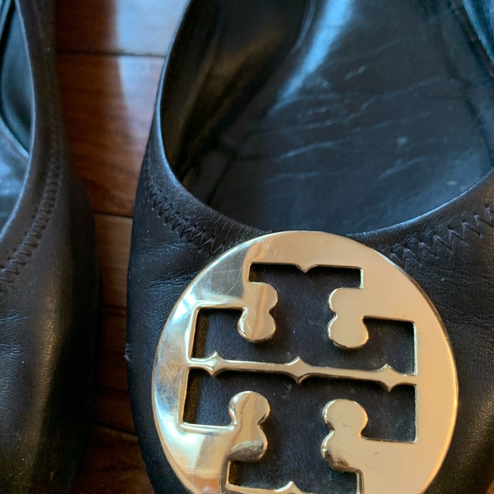 Tory Burch Black /darkest brown Leather Flats with Gold Accent - Picture 4 of 9